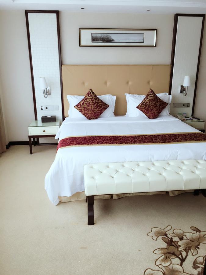 Chunjiang Lushan Hotel Shenzhen Exterior photo
